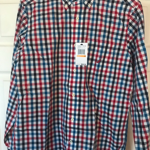 Lot of 3 NEW Nautica plaid button down shirts. - Picture 3 of 7